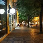Apartment Charming With Balcony In Parizska Street Prague