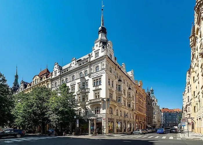 Charming With Balcony In Parizska Street Apartman Prága