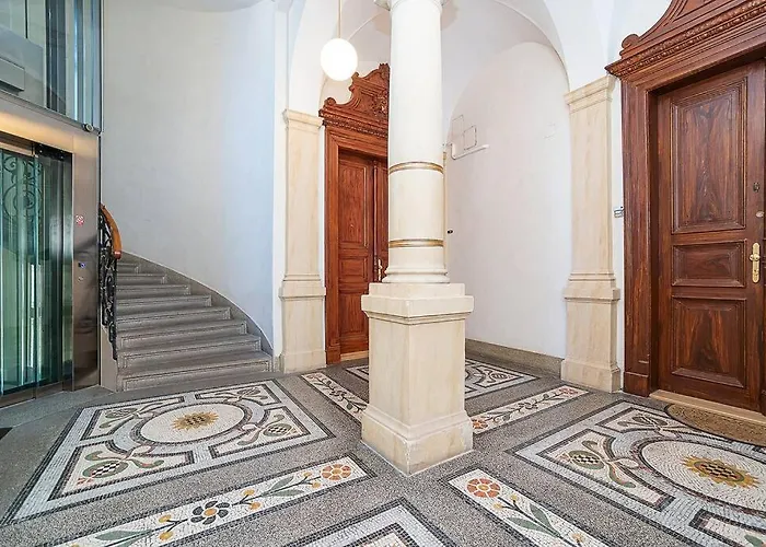 Apartman Charming With Balcony In Parizska Street *
