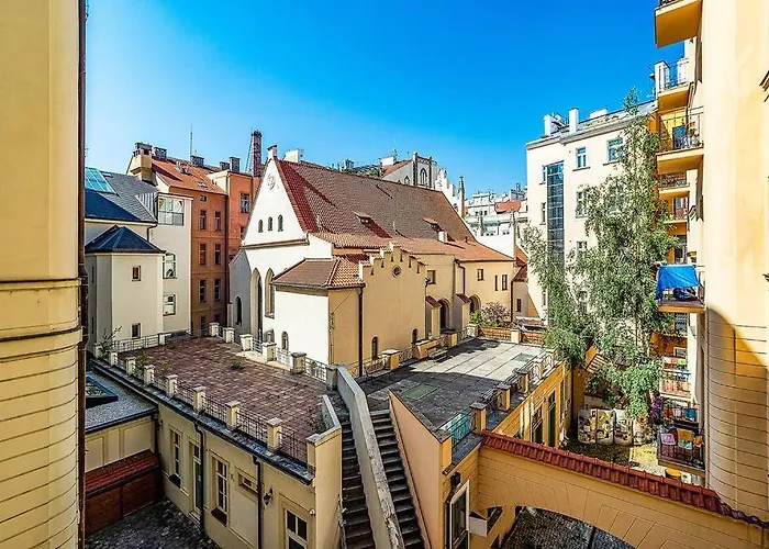 Charming With Balcony In Parizska Street Apartman *